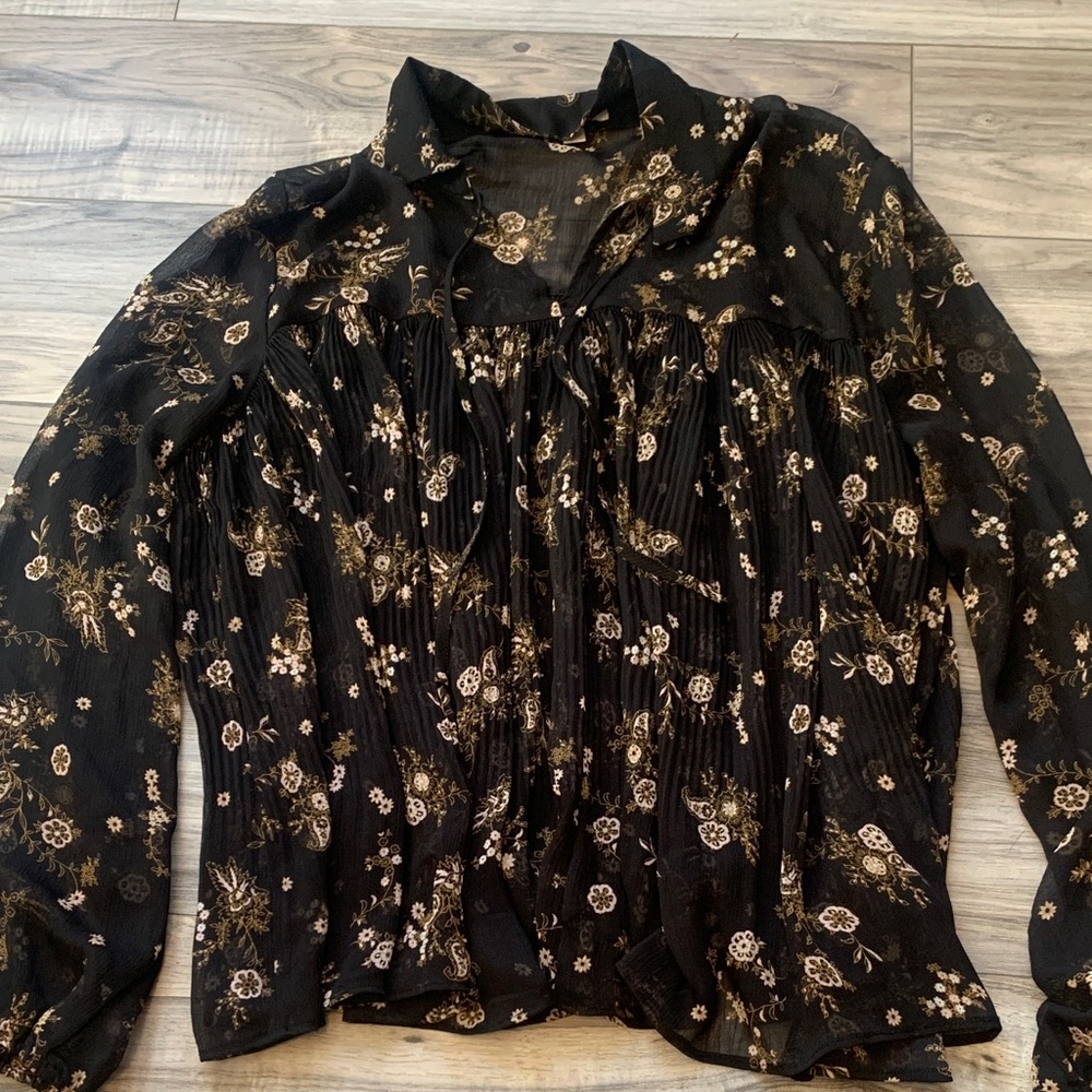 LC Lauren Conrad Black Floral Blouse